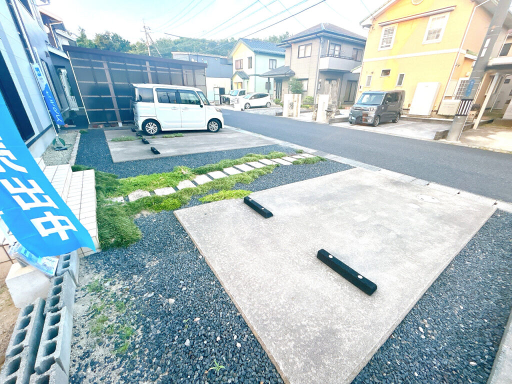 浜坂戸建て駐車場