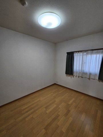 サーパス青葉町　居室1